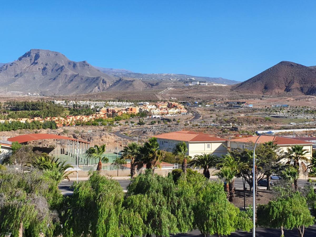 De Luxe South Tenerife * Costa del Silencio
